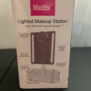 Blushly lighted make up station(rose gold)